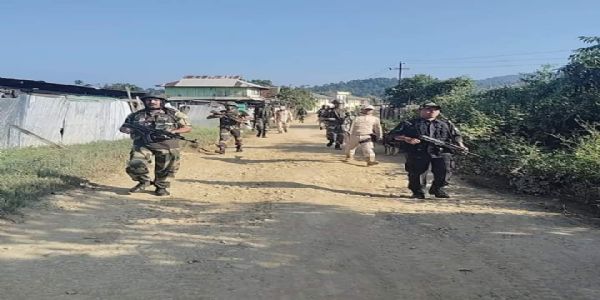 Firing between two groups in Manipur