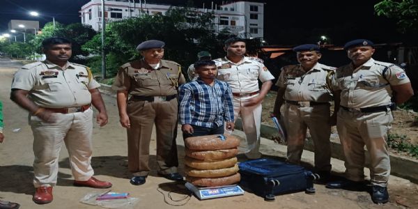 RPF recovered narcotics worth ₹1.42 in October