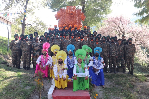 न्युकमडुंग युद्ध की 62वीं वर्षगांठ पर भावपूर्ण श्रद्धांजलि कार्यक्रम की तस्वीर।