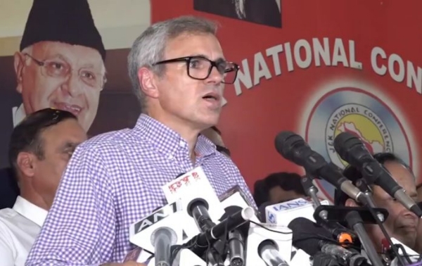 Don’t Be Annoyed, We Will Get Back What Has Been Snatched From Us: Omar Tells NC Workers In Jammu