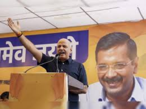 AAP Leader Sisodiya Turns to Crowdfunding for Delhi Assembly Campaign