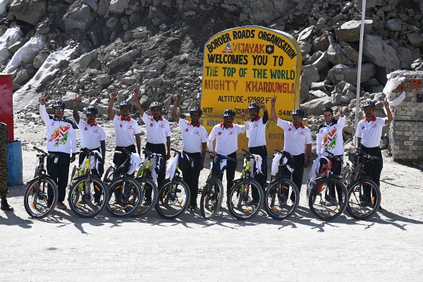 PEDALLING PATRIOTS : KARGIL VIJAY DIWAS RIDE