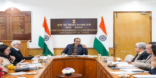 Shivraj Singh Chauhan hold review meeting in interest of farmers