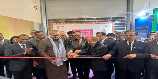 Giriraj Singh inaugurates Indian Pavilion at Home Textile Fair in Frankfurt