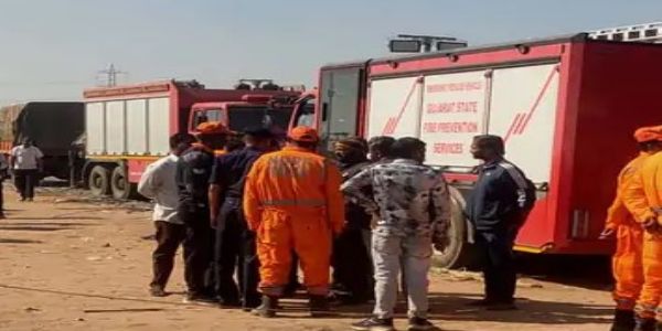 Girl pulled up dead from borewell in Bhuj 