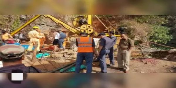 10 workers rescued from Umrangsu coal mine, many still trapped