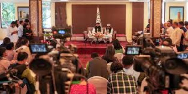 Women Journalists Attend Muttaqi’s Second Press Conference Amid Exclusion Row