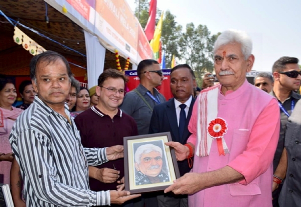 This Diwali ‘Vocal For Local’ Should Be Our Mission To Boost Self-Reliance And National Pride: LG Sinha
