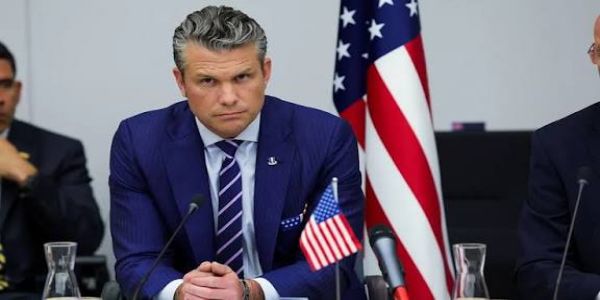 Mid-Air Incident Forces US Defense Secretary