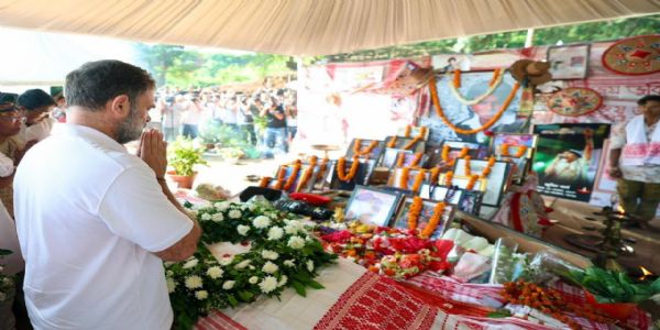 Rahul Gandhi pays tribute at Zubeen Garg’s memorial in Assam