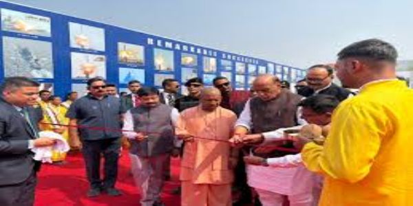 ‘Atmanirbhar Bharat’ mission: Defence Minister & UP CM flag off first batch of Lucknow manufactured BrahMos Missiles