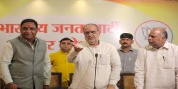 UP BJP chief extends Diwali greetings, invokes self-reliance push via Swadeshi