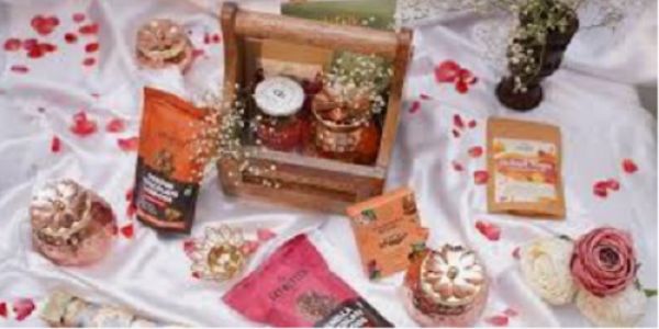 Evolution of Deepavali Gifting in Chennai: From Homemade Sweets to Artisanal Hampers