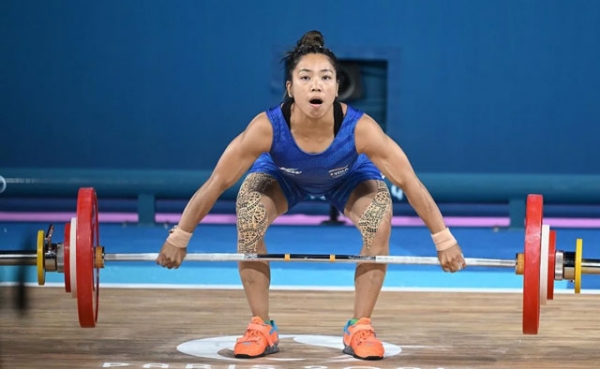 Indian Weightlifting’s Hope Mirabai Chanu Leads Team at 2025 Worlds in Norway