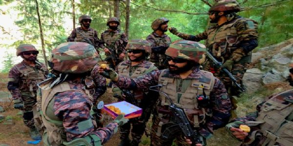 Indian Army Celebrates Diwali With Zeal At Loc Posts In Kupwara Amid High Alert
