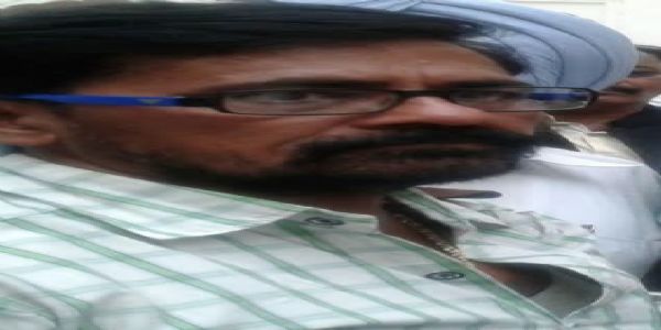 Scribe stabbed to death, axxused shot & arrested in encounter with UP Police