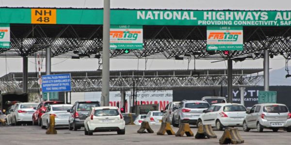 NHAI Mandates Toll Plazas to Display Pass Information for Enhanced Commuter Transparency