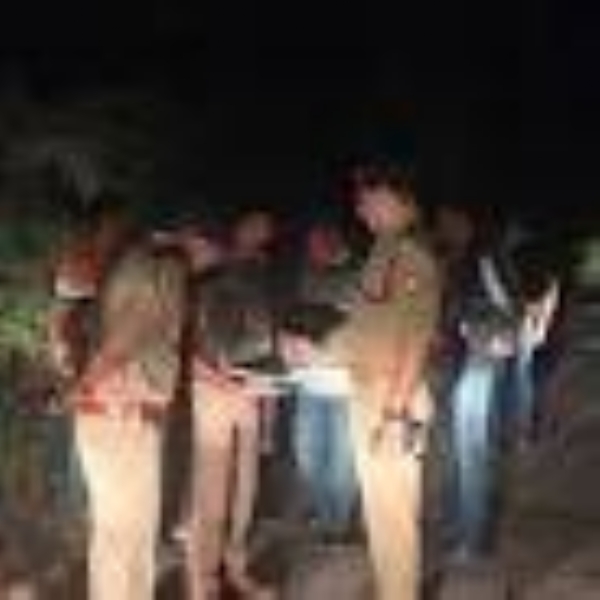 Criminal carrying bounty of Rs. 1L killed