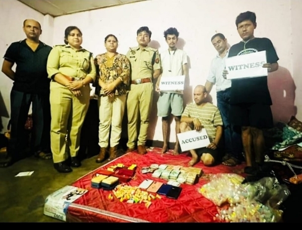 Image related to the Guwahati Police Seize Heroin, Jewellery and Cash Worth Lakhs. Image related to the Guwahati Police Seize Heroin, Jewellery and Cash Worth Lakhs.