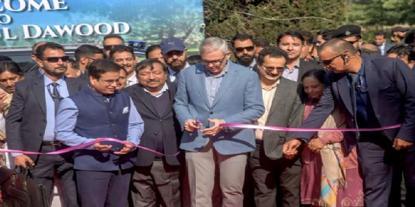 CM Omar Abdullah Inaugurates Bagh-e-Gul-e-Dawood — Kashmir’s First Chrysanthemum Theme Garden