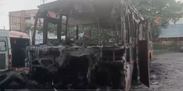 Miracle in Pune: 50 Passengers Escape Unharmed as Bus Erupts in Flames