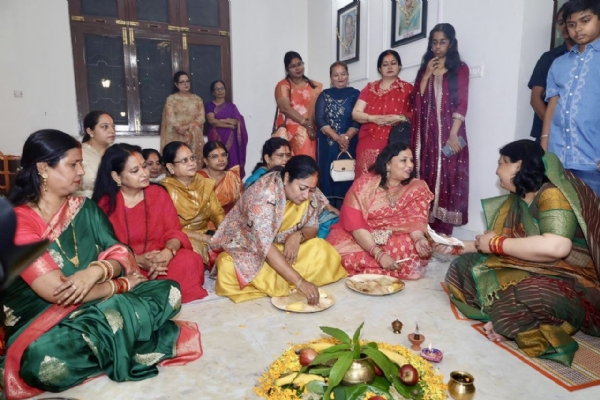 Chief Minister Rekha Gupta celebrating the sacred festival of Chhath Mahaparv Chief Minister Rekha Gupta celebrating the sacred festival of Chhath Mahaparv