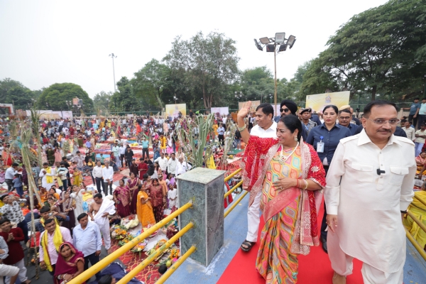 Delhi Chief Minister Rekha Gupta at Bapu Park in Mangolpuri Delhi Chief Minister Rekha Gupta at Bapu Park in Mangolpuri