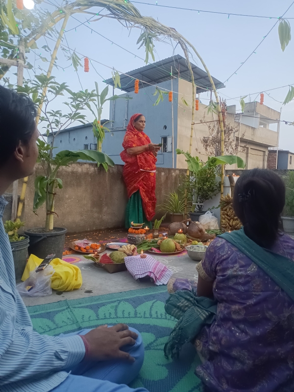 Offering Sto Setting Sun with devotion. Offering Sto Setting Sun with devotion.