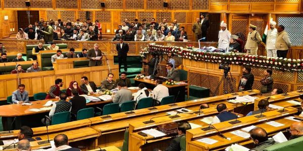 “Sarei Raaz Khuul Dunga,” Says Deputy CM As House Erupts Over Cross-Voting Row With “Vote Choori” Slogans