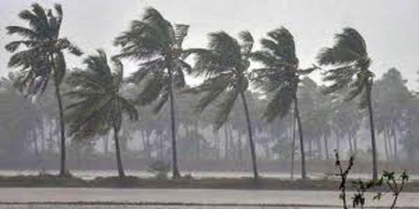 Cyclone Montha Begins Landfall, Andhra Coast Braces for Severe Storm