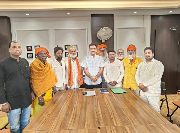 representatives of the nomadic snake charmer community met with Minister of State