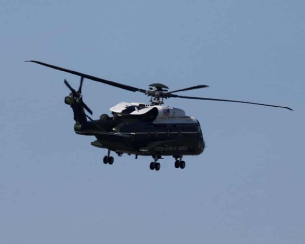Marine One, with Donald Trump onboard, approaches Gimhae airport in Busan, South Korea, on Thursday.
