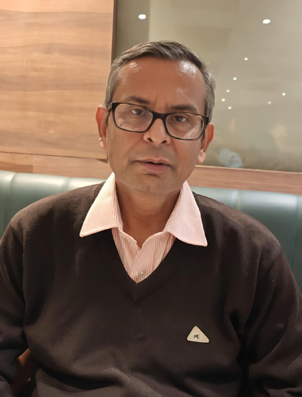 Professor (Dr.) Vaibhav Srivastava, Head of the Department of Surgery Professor (Dr.) Vaibhav Srivastava, Head of the Department of Surgery