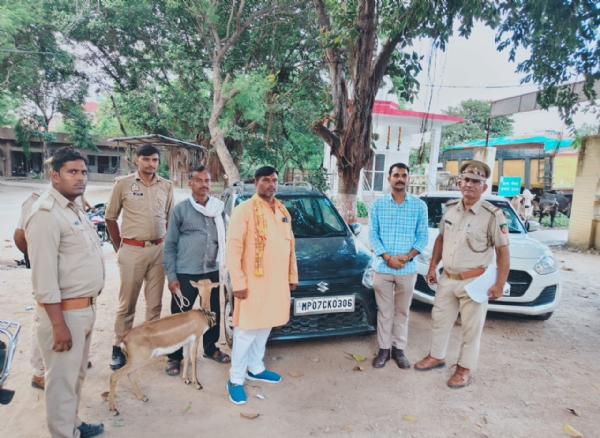 Kathawachak carrying deer in his car, arrested in UP