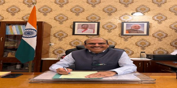Raj Kumar Arora Assumes Role as New Financial Advisor for Defence Services