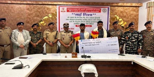 High-Value Militant Among Two Insurgents to Surrender in Latehar