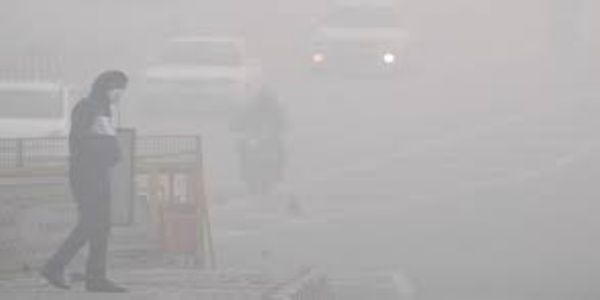 Cold Grips Delhi-NCR as Pollution Turns ‘Severe’; Light Sun, No Rain Today