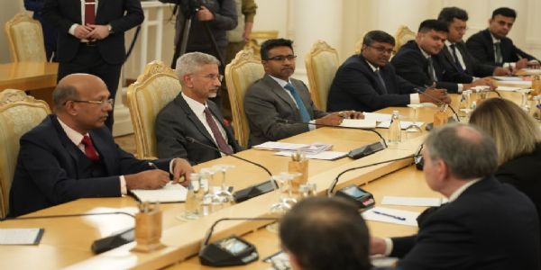 Jaishankar, Lavrov Deepen Strategic Dialogue in Moscow Ahead of Annual Summit