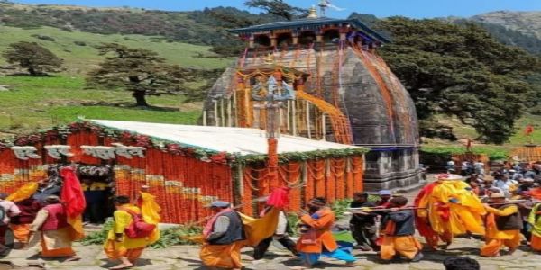Madmaheshwar Temple Portals Close for Winter; Deity Begins Procession to Ukhimath