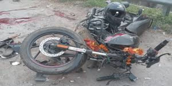 2 men on bike killed in road mishap, cops tracing accused in UP