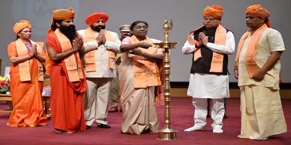 Indian Knowledge Tradition Key to Solving Global Challenges, Says President Murmu