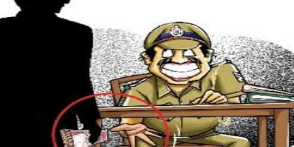 2 UP Police constables dismissed over bribery charges
