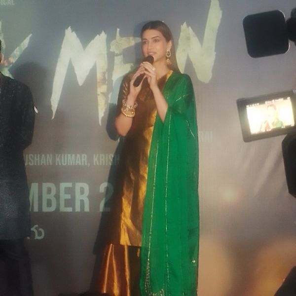 Actress Kirti Sanon in Varanasi for movie promotion Actress Kirti Sanon in Varanasi for movie promotion