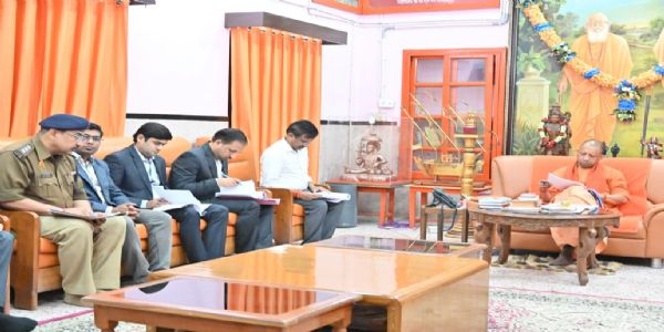 CM Yogi reviews preps for Khichdi Mela to be held at Gorakhnath Temple