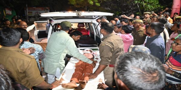 Speeding SUV collides head-on with UP roadways bus, 3 killed & 5 others injured