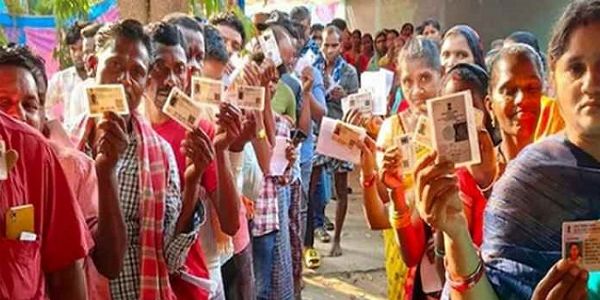 Bihar Polls: 60.13% Voter Turnout Till 5 PM in Phase 1; Begusarai Records Highest Polling