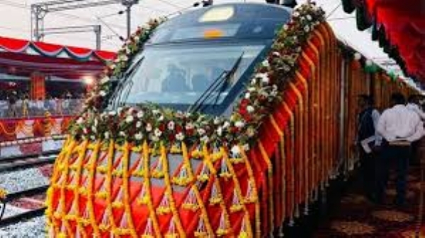 Swift Travel: Vande Bharat Express Expanding in Uttar Pradesh Swift Travel: Vande Bharat Express Expanding in Uttar Pradesh