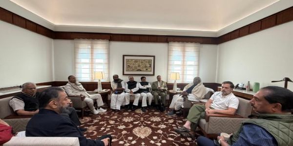 Opposition Huddles: INDIA Bloc Sharpens Claws Ahead of Winter Session Clash