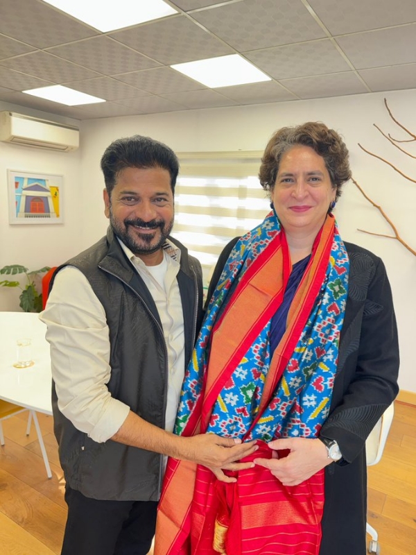 Kharge, Priyanka Gandhi Congratulate Telangana CM Revanth Reddy on ‘Telangana Rising 2047’ Vision Document