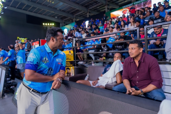 Leander Paes and Mahesh Bhupathi